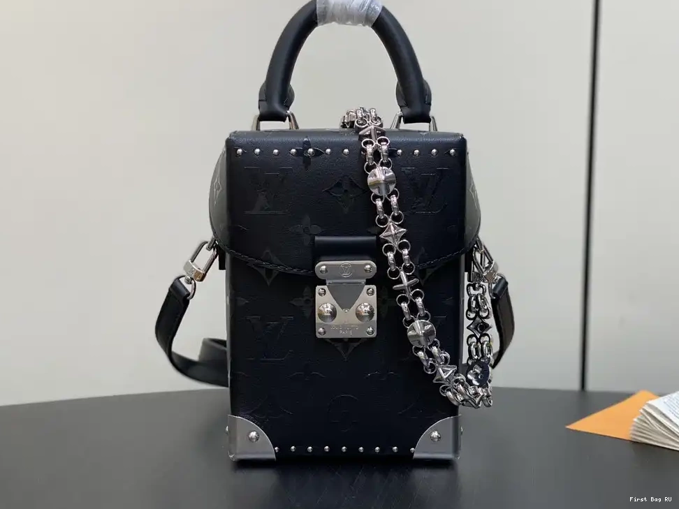 First bags ru LOUIS Box Camera Monogram VUITTON Canvas 0701